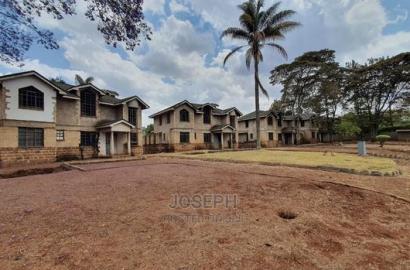 4bdrm Villa in Maporomoko, Riverside Estate for Sale