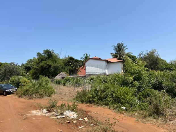 3acres Next Ukunda Airport To