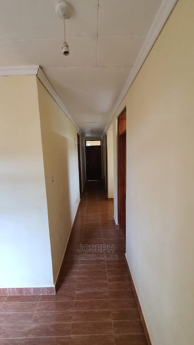 4bdrm Villa in Maporomoko, Riverside Estate for Sale