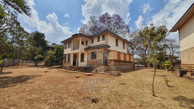 4bdrm Villa in Maporomoko, Riverside Estate for Sale