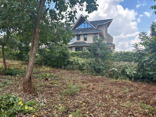 Serviced 1/4 Acre for Sale