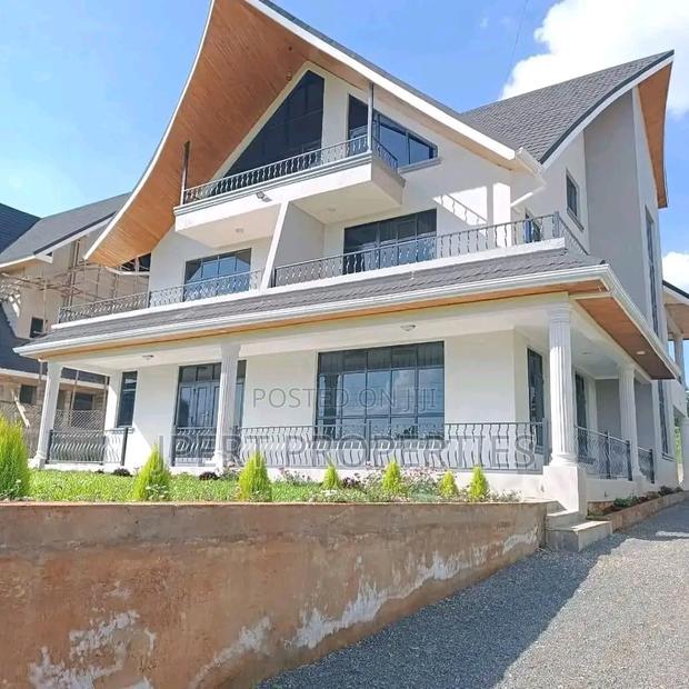 5bdrm Mansion in Dykio Bustani, Ruiru for sale
