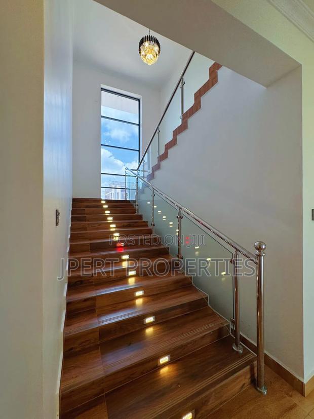 5bdrm Mansion in Tatu City, Ruiru for sale