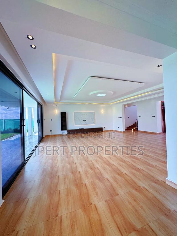 5bdrm Mansion in Tatu City, Ruiru for sale