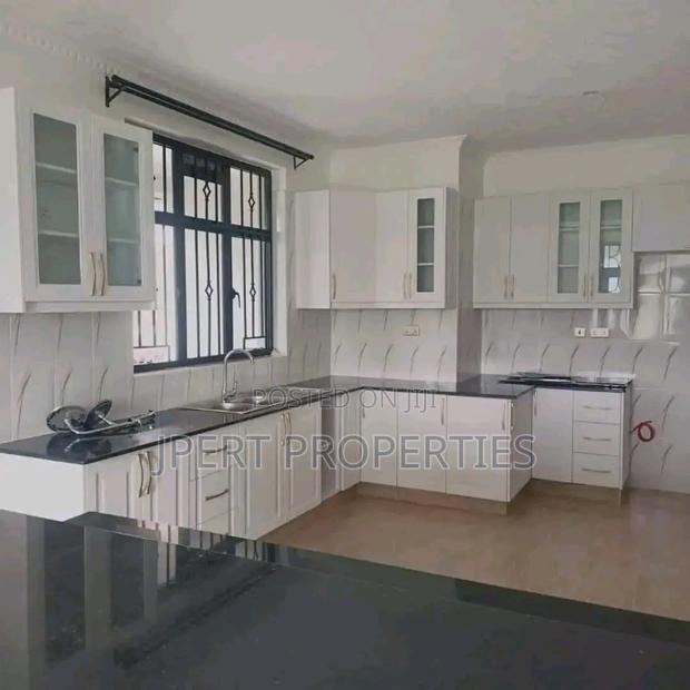5bdrm Mansion in Dykio Bustani, Ruiru for sale