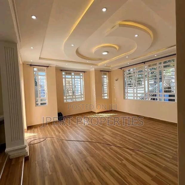 4bdrm Maisonette in Kibiku for sale