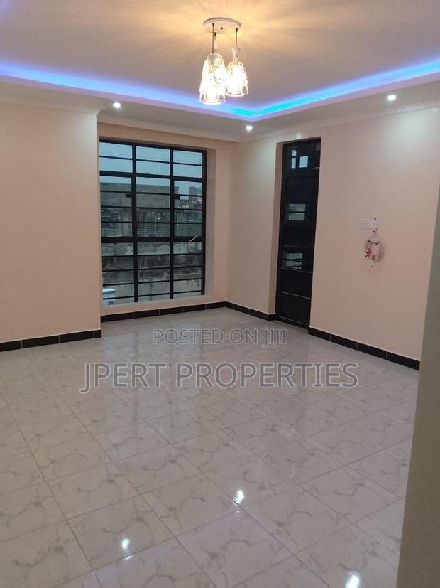 4bdrm Mansion in Kenyatta Road for sale