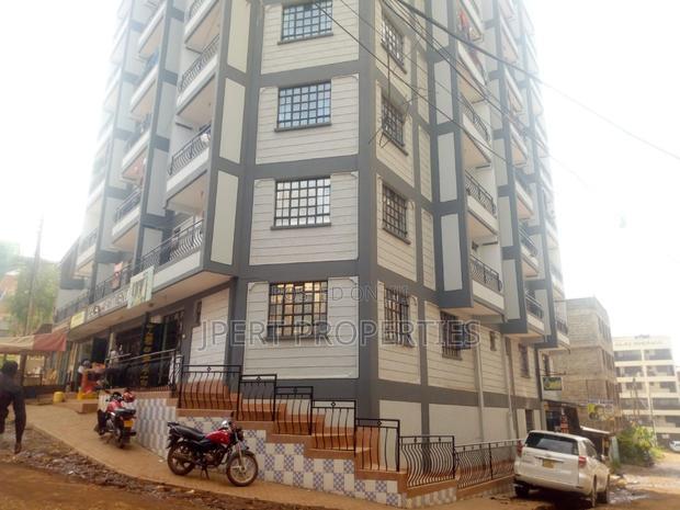 20bdrm Apartment in Kasarani for sale