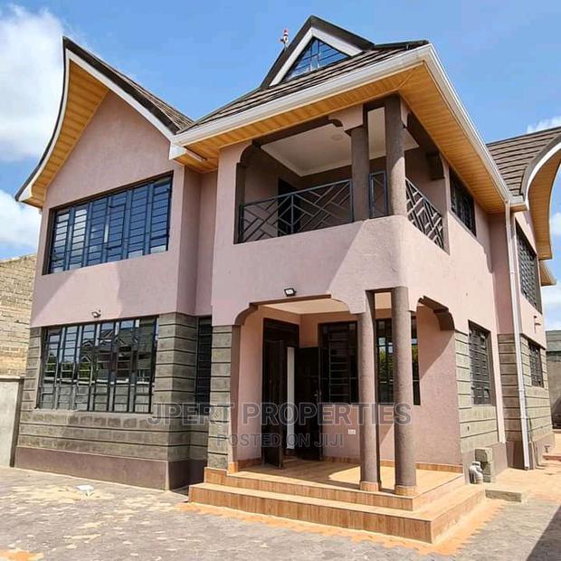 4bdrm Maisonette in Membley for Sale