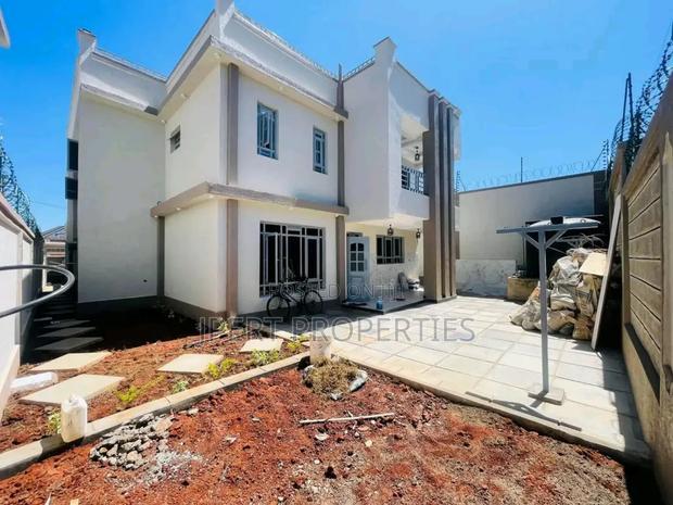 4bdrm Maisonette in Mugutha, Ruiru for sale