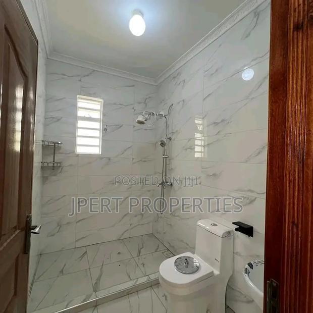 4bdrm Maisonette in Kibiku for sale
