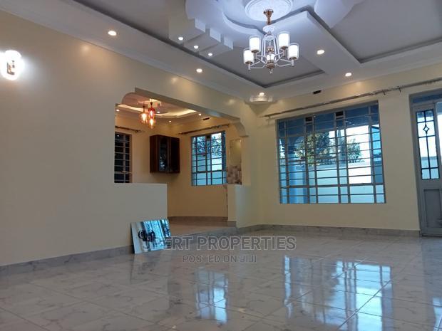 3bdrm Bungalow in Jubilee Drive, Kimbo for sale