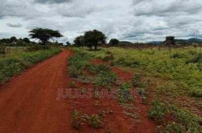 10 Acres Emali Makueni