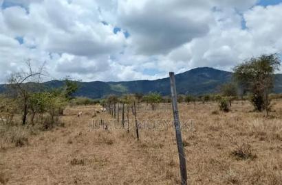 100 Acres Sultan Hamud Makueni