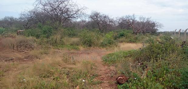 8 Acres Makindu Makueni