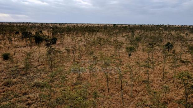 10 Acres Touching Imaroro Konza Road at 850,000ksh Per Acre