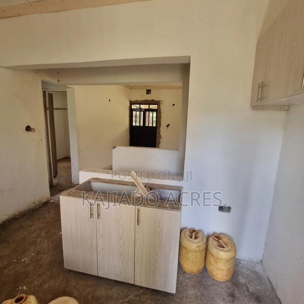 3bdrm Bungalow in 46, Oloolua for sale