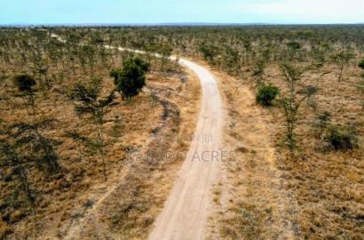 10 Acres Touching Imaroro Konza Road at 850,000ksh Per Acre