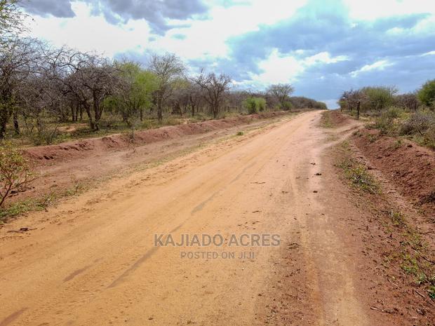 42 Acres Iselengei(Oloitoktok South) at 350k Per Acre