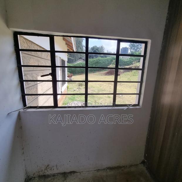 3bdrm Bungalow in 46, Oloolua for sale