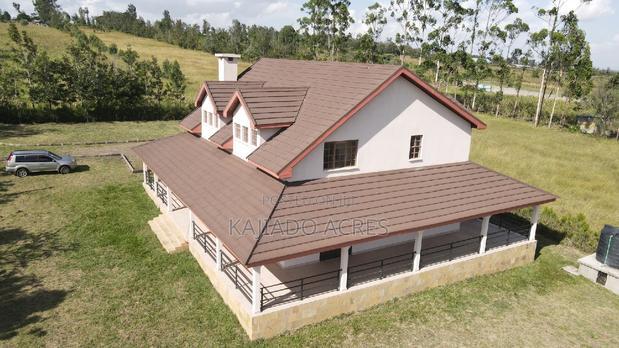 5bdrm Maisonette in Oloirien, Oloosirkon/Sholinke for sale