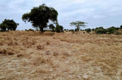 40 and 100 Acres Imaroro- Konza Road
