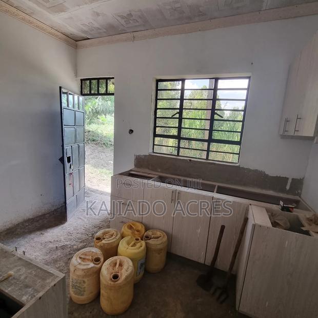 3bdrm Bungalow in 46, Oloolua for sale