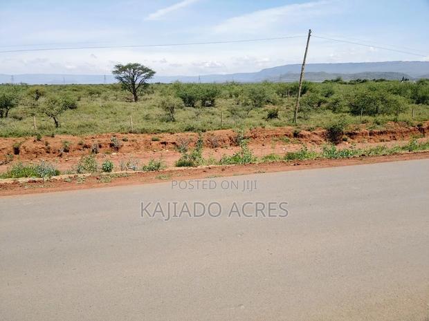 Prime 1 Acre Ewuaso Kedong Town Touching Tarmac