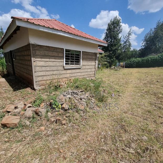 3bdrm Bungalow in 46, Oloolua for sale