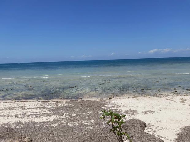 Shimoni 0.13ha 0.2 Beach Front Plots for Sale