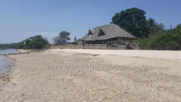 Shimoni 0.13ha 0.2 Beach Front Plots for Sale