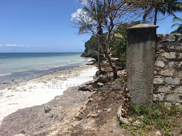Shimoni 0.13ha 0.2 Beach Front Plots for Sale