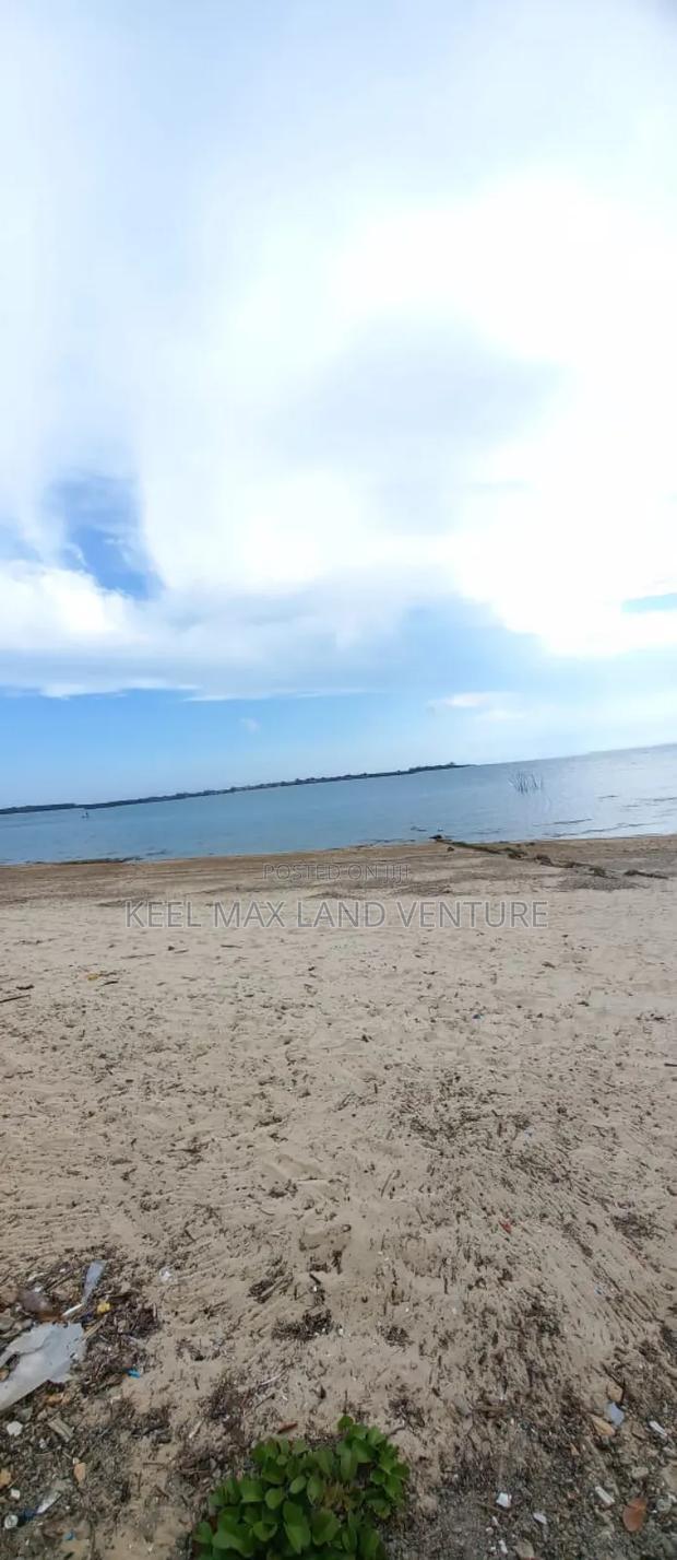 Shimoni 0.13ha 0.2 Beach Front Plots for Sale