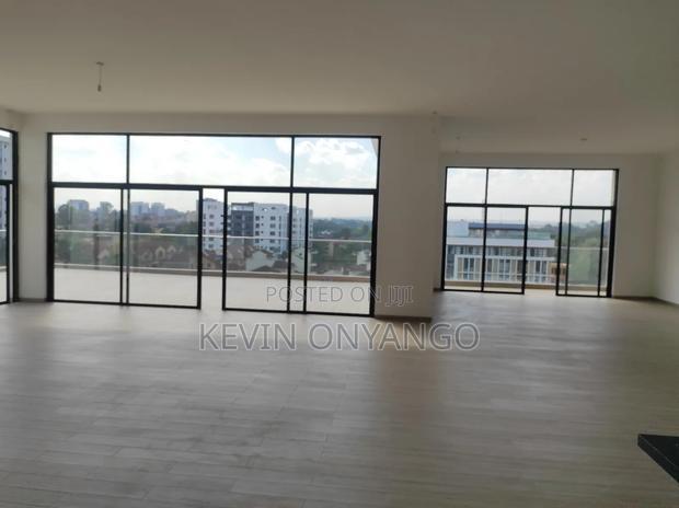 3bdrm Penthouse in Lavington for sale