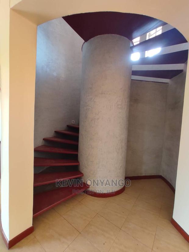4bdrm Villa in Karen for Rent