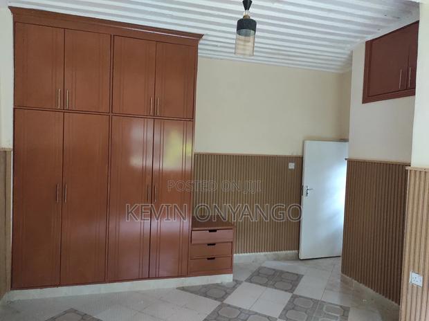 3bdrm Bungalow in Karen for rent