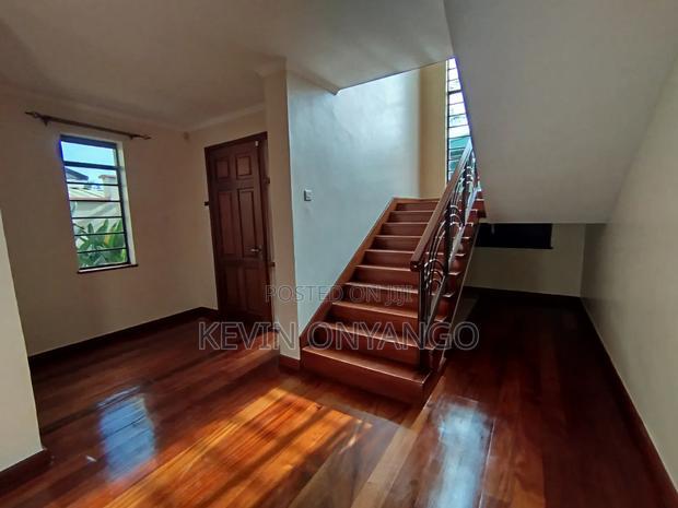 4bdrm House in Runda Paradise for rent