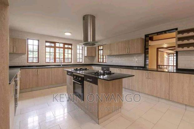 7bdrm Villa in Karen for rent