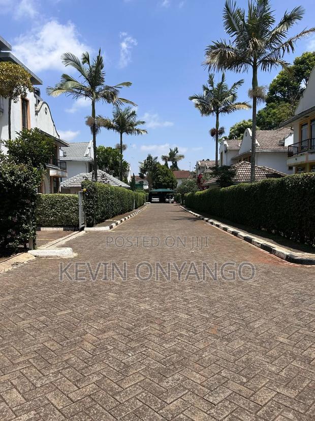 5bdrm Townhouse / Terrace in Lavington for rent