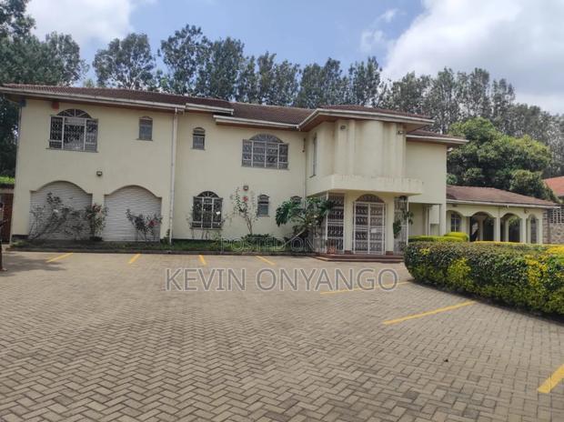 A Commercial 14 Bedrooms to Let