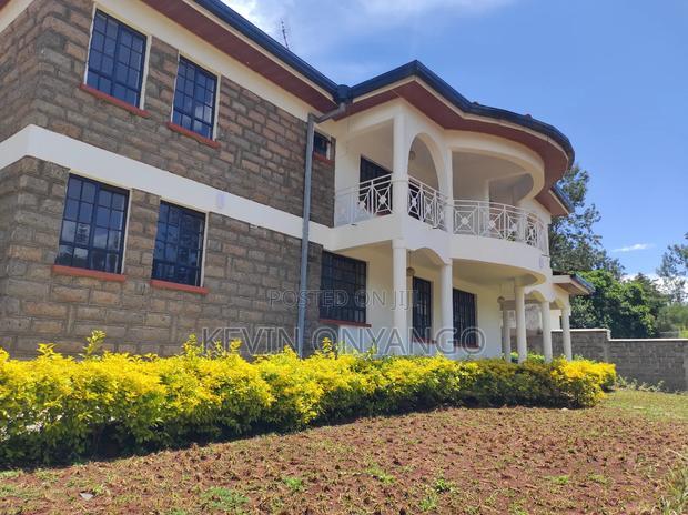 8bdrm Mansion in Karen for rent