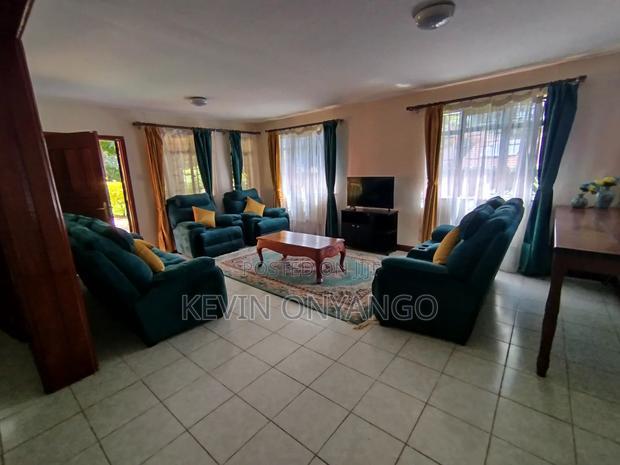 Furnished 2bdrm House in Runda for rent