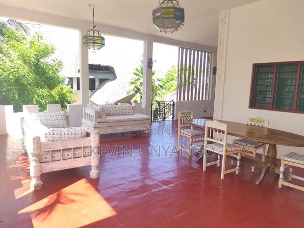 Furnished 6bdrm Villa in Watamu for sale