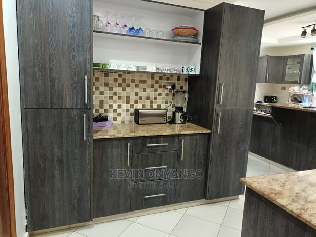 5bdrm Mansion in Chuna Estate, Kitengela for sale