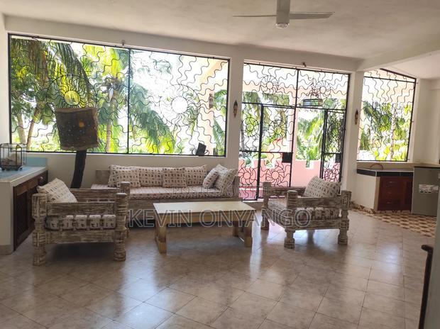 Furnished 6bdrm Villa in Watamu for sale