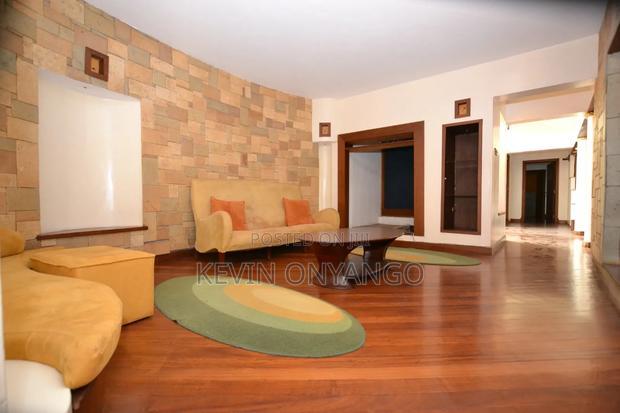 5bdrm House in Runda for rent