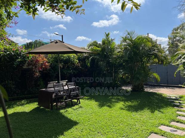 5bdrm Townhouse/Terrace in Kilimani for sale