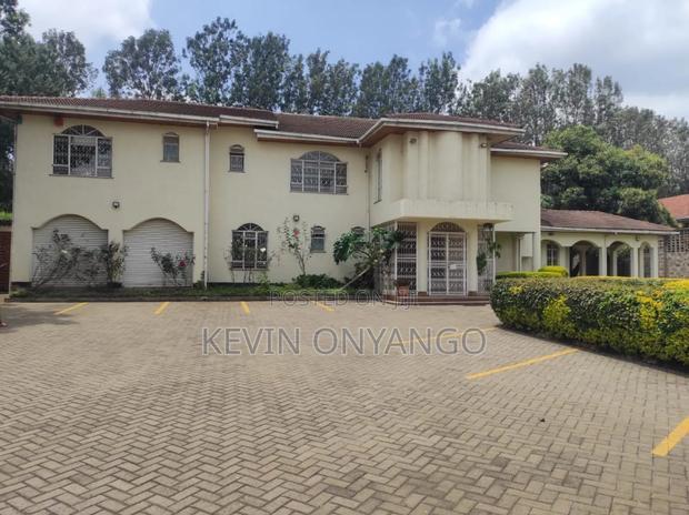 A Commercial 14 Bedrooms to Let