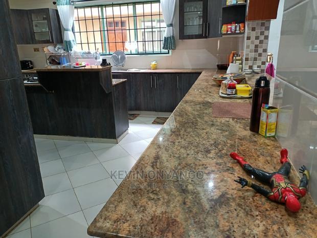 5bdrm Mansion in Chuna Estate, Kitengela for sale