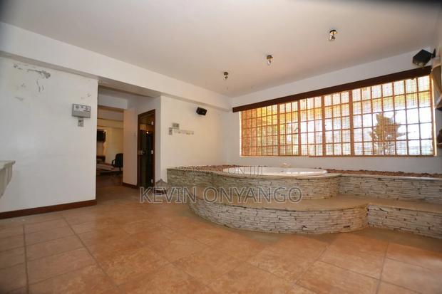 5bdrm House in Runda for rent